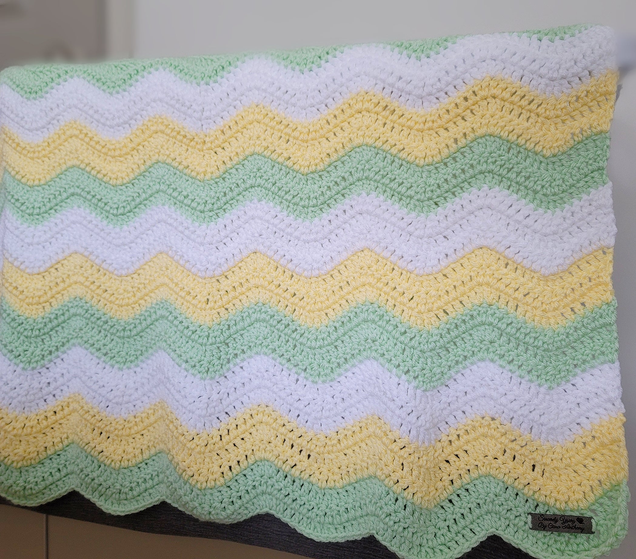 Small Multicolor Ripple Baby Blanket