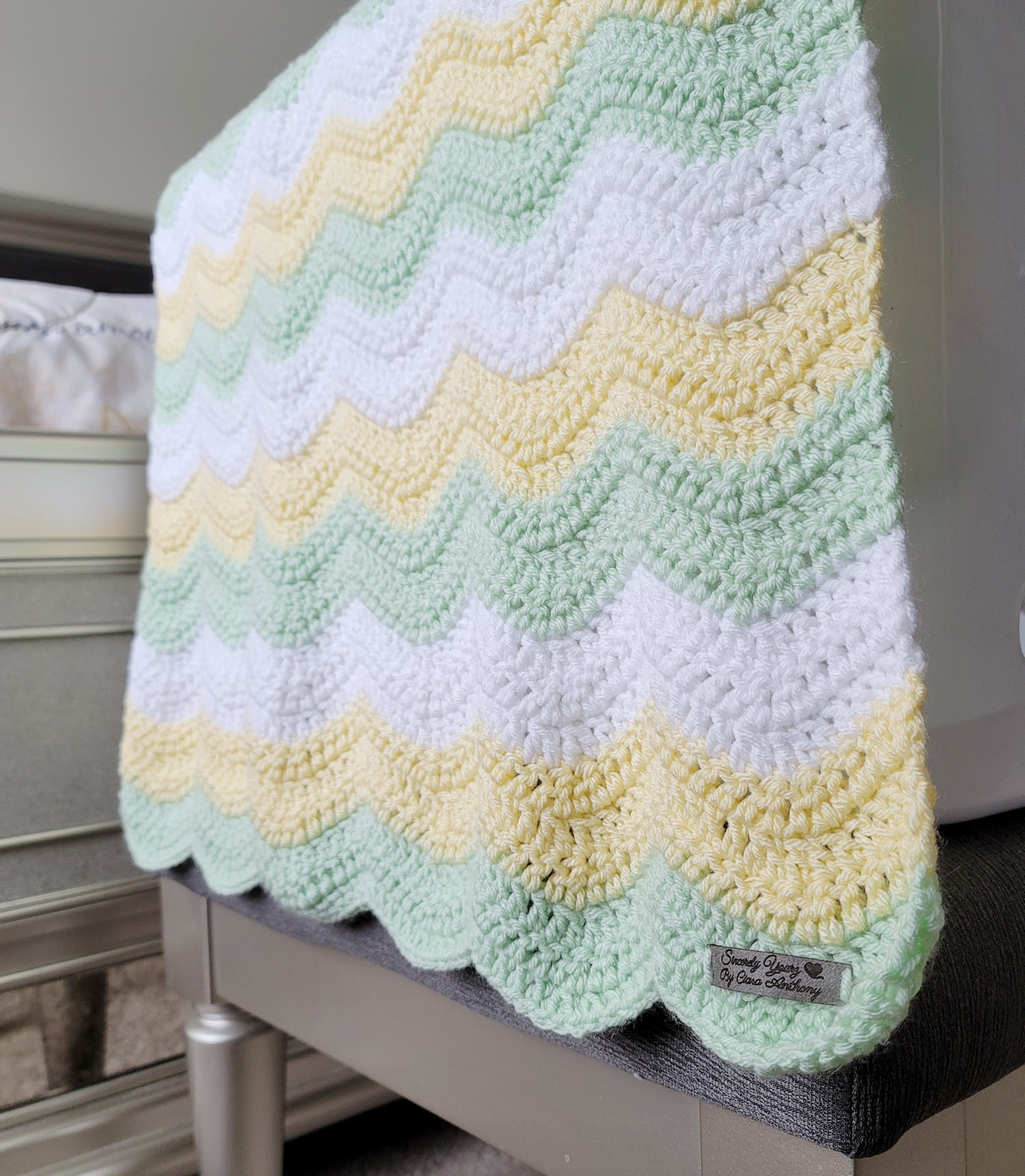 Small Multicolor Ripple Baby Blanket